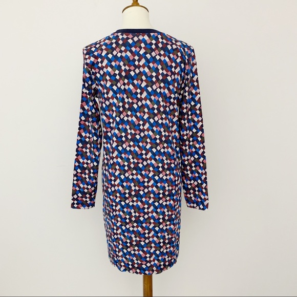 Tory Burch Maggie Shift Dress in Navy Prism Print - Picture 4 of 7